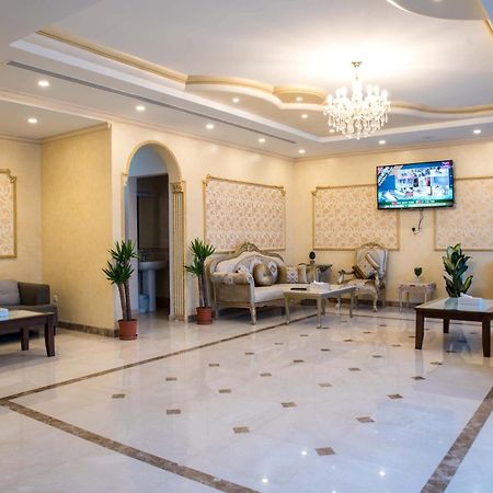 سارة للشقق الفندقية Sara Furnished Apartments Ал Хубар Екстериор снимка