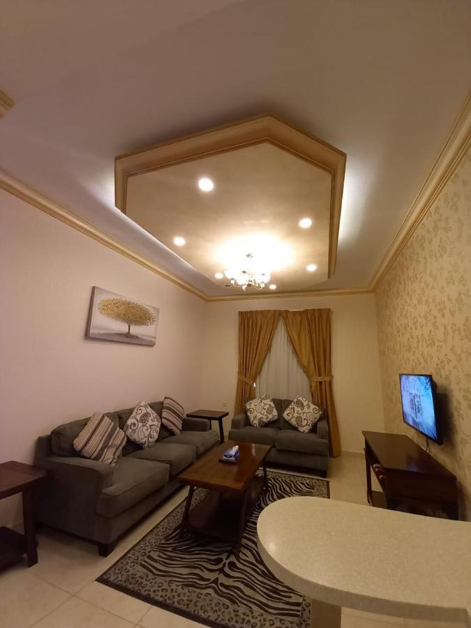 سارة للشقق الفندقية Sara Furnished Apartments Ал Хубар Екстериор снимка