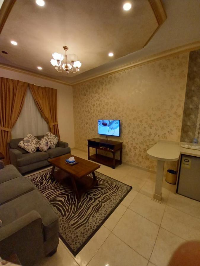 سارة للشقق الفندقية Sara Furnished Apartments Ал Хубар Екстериор снимка