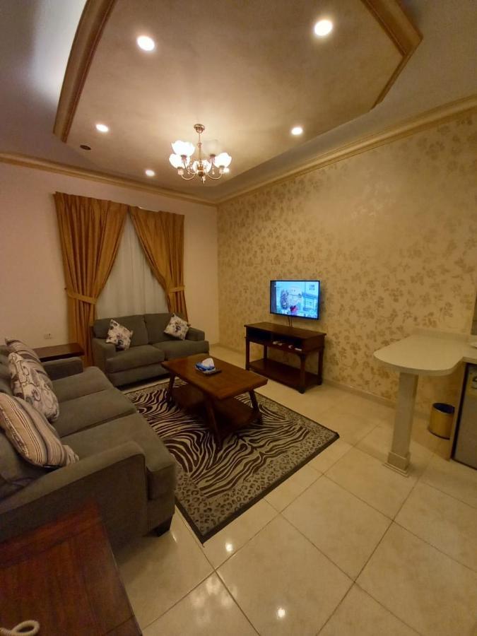 سارة للشقق الفندقية Sara Furnished Apartments Ал Хубар Екстериор снимка