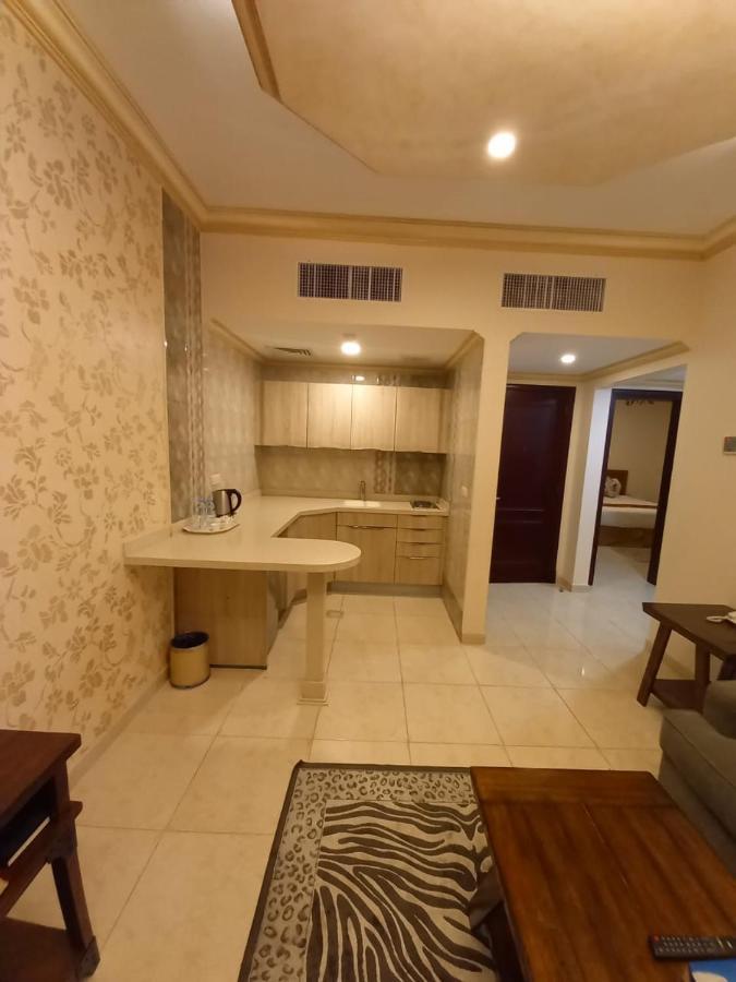 سارة للشقق الفندقية Sara Furnished Apartments Ал Хубар Екстериор снимка