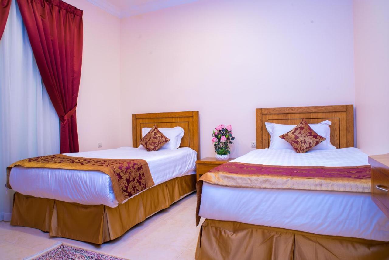 سارة للشقق الفندقية Sara Furnished Apartments Ал Хубар Екстериор снимка