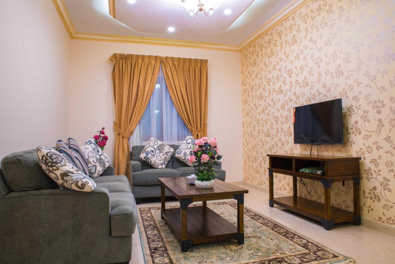 سارة للشقق الفندقية Sara Furnished Apartments Ал Хубар Екстериор снимка